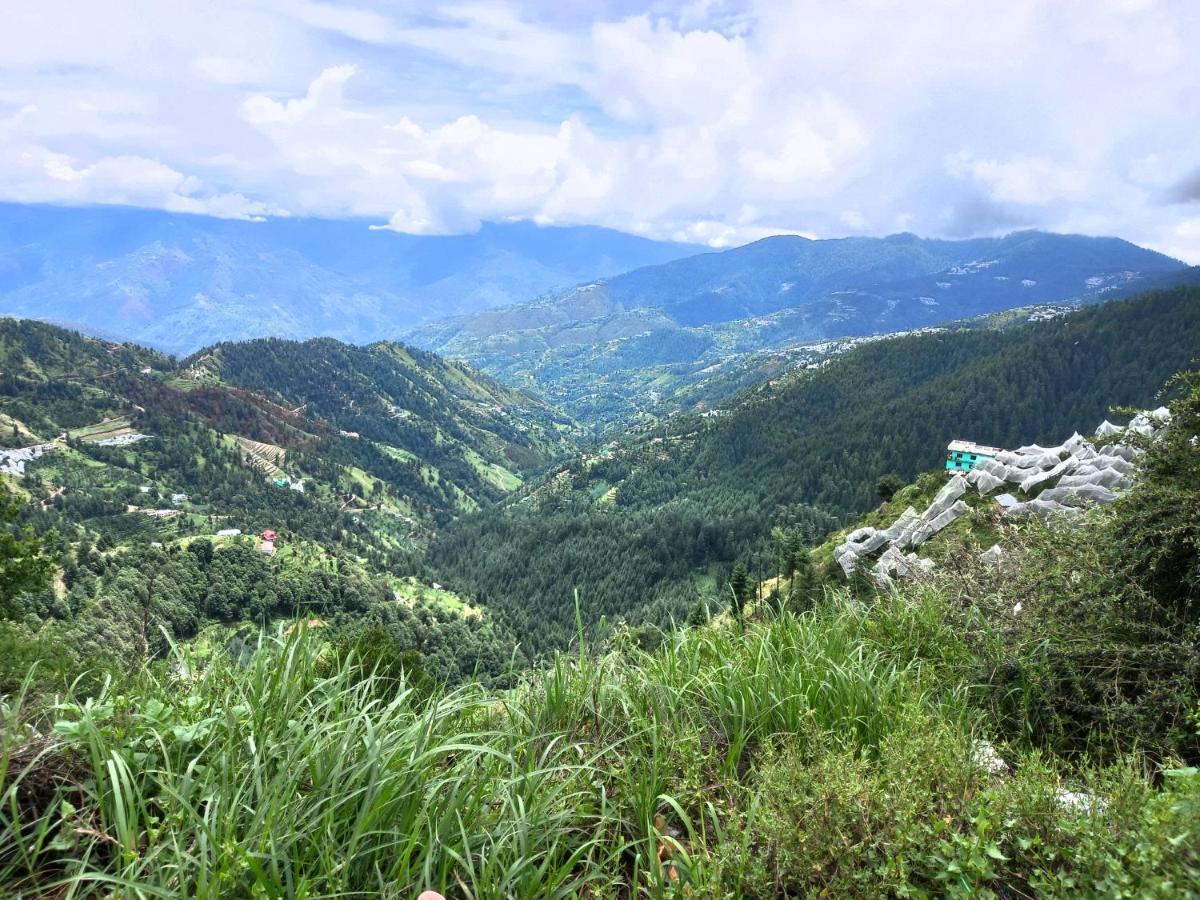 Humble Holiday Inn Kufri Simla Bagian luar foto