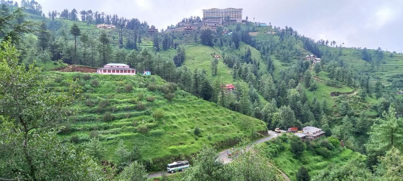 Humble Holiday Inn Kufri Simla Bagian luar foto