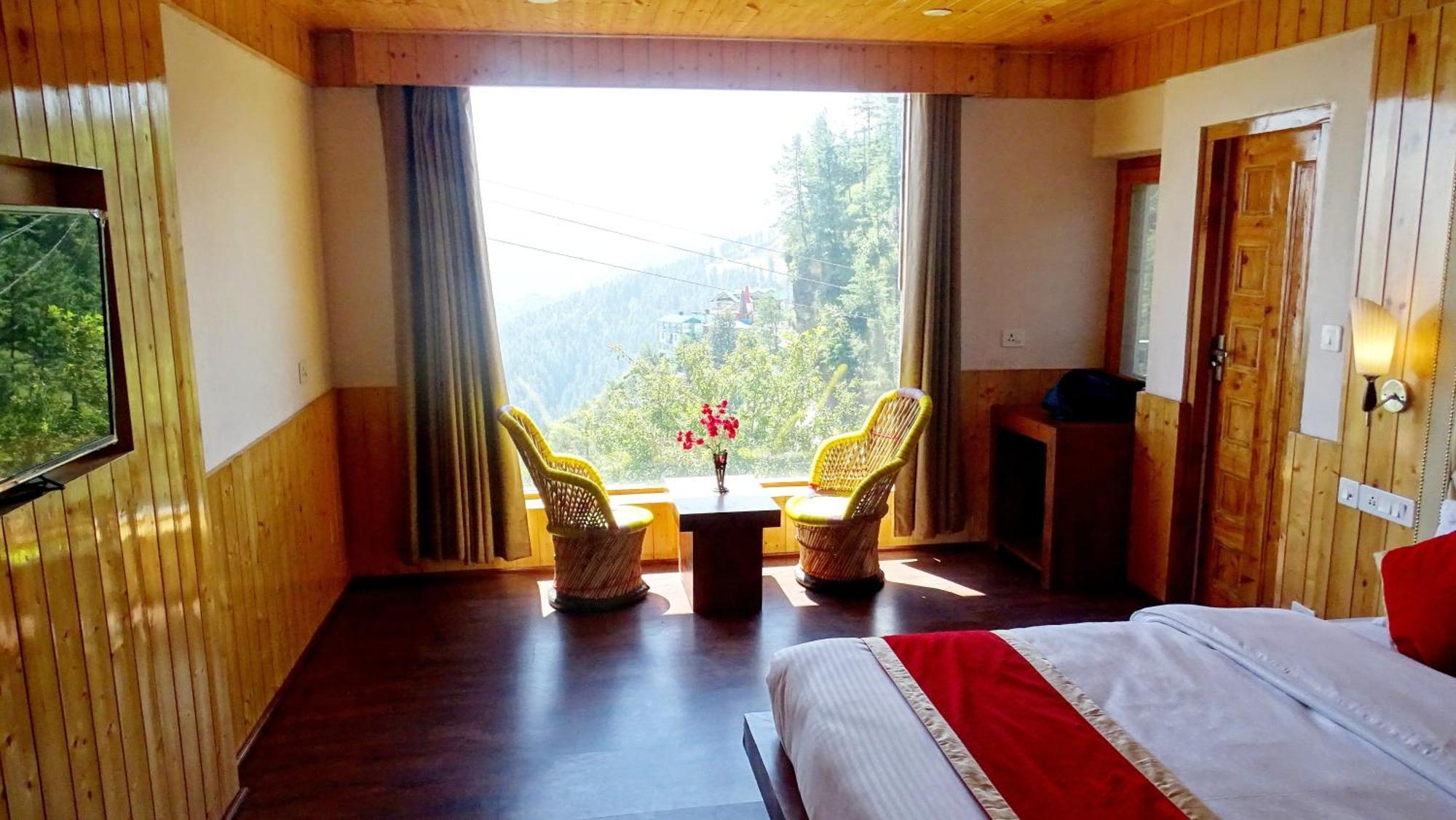 Humble Holiday Inn Kufri Simla Bagian luar foto